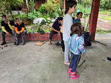 kids12_121.jpg