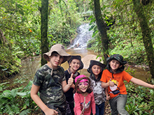kids12_144.jpg