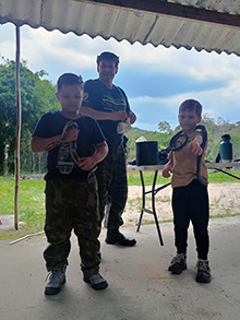 kids14_242.jpg